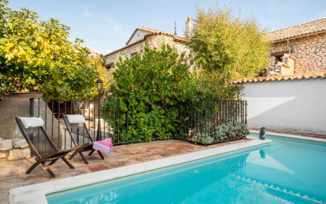 The pool is 8 x 4 metre and can be gated